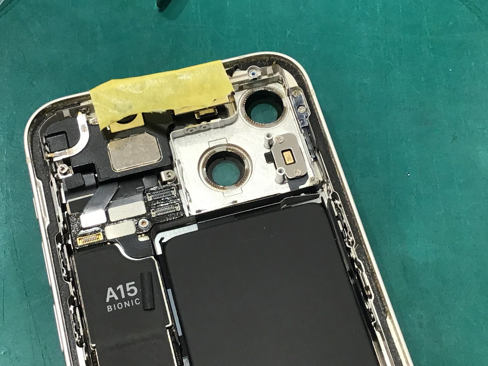 カメラが壊れてしまったiPhone13miniの修理依頼をお受けいたしました！スマホ修理工房丸井錦糸町店です！